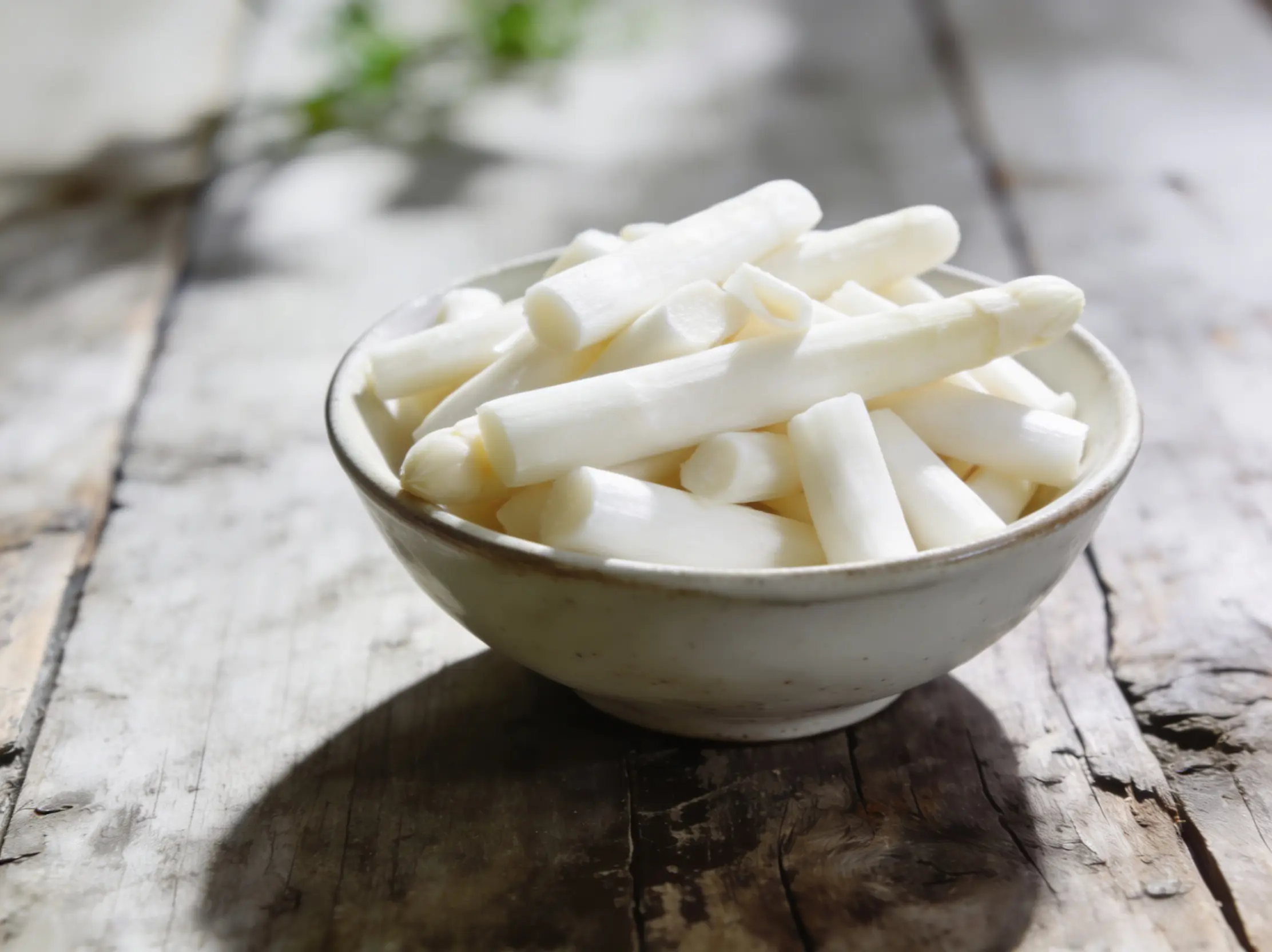 Spargelköpfe, Bruchspargel und Minispargel in Schalen – Sortiment vom Berderhof